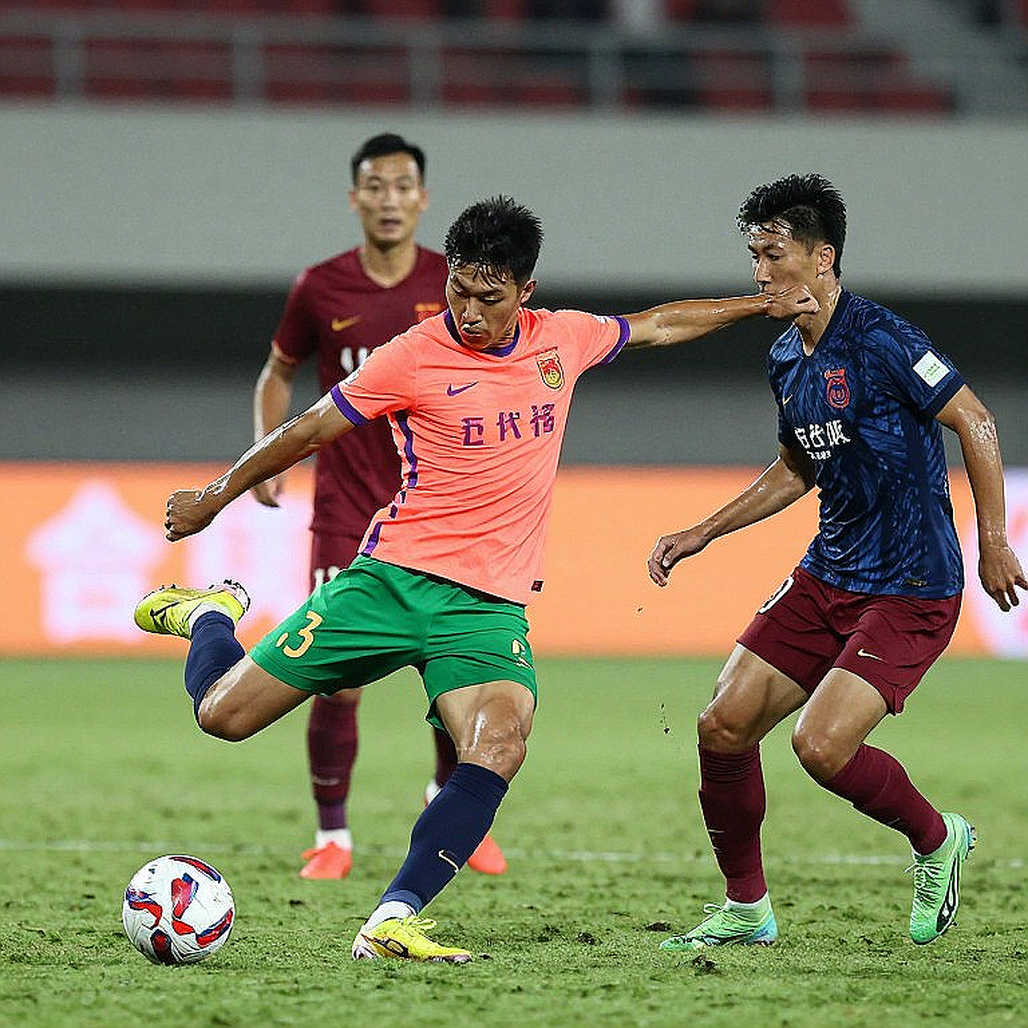 Indonesia nhập tịch Paes và Romeny: hai cánh cửa hợp pháp và một nguồn lực đang cạn dần