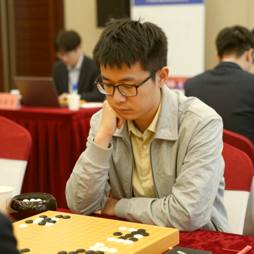 Gukesh tự chọn bàn 4 ở Olympiad cờ vua: nước cờ tập thể của nhà vô địch thế giới
