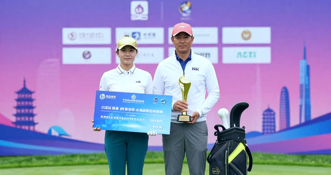 Aaron Rai ghi 66 giữa cơn lo âu, Rory McIlroy thừa nhận cú swing "vẫn đẹp hơn trên sân tập"