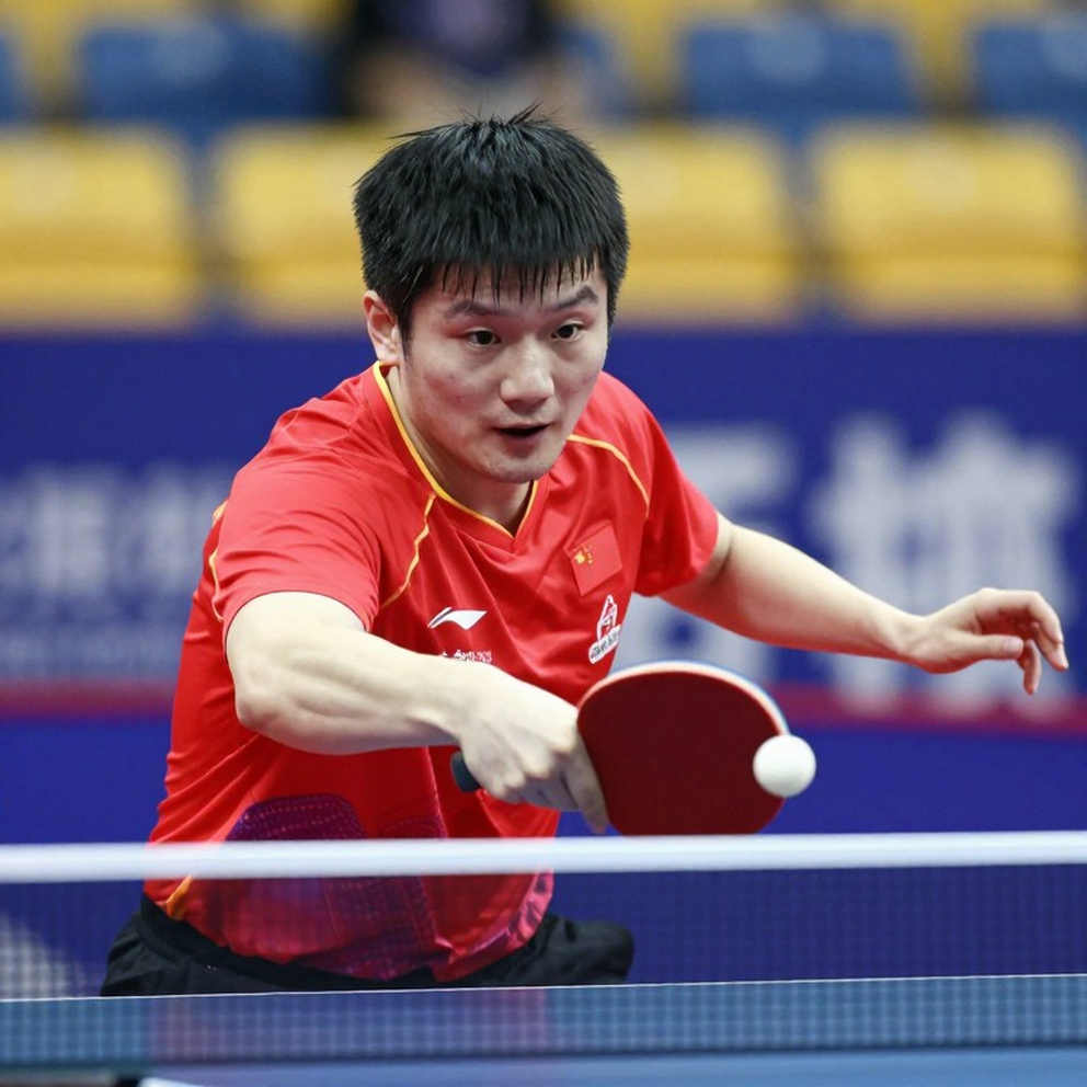 Giải mã hồ sơ y tế V.League: Xương chày của Đỗ Hùng Dũng và cái giá của một mùa giải bị nén
