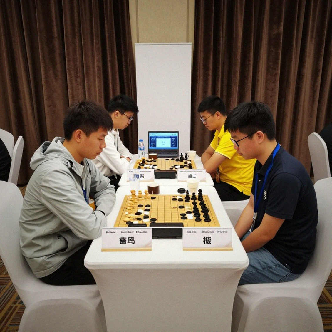 Yu Yangyi đánh bại Ding Liren tại Shenzhen Masters: Chiến thắng đáng chú ý nhưng cần được xác minh