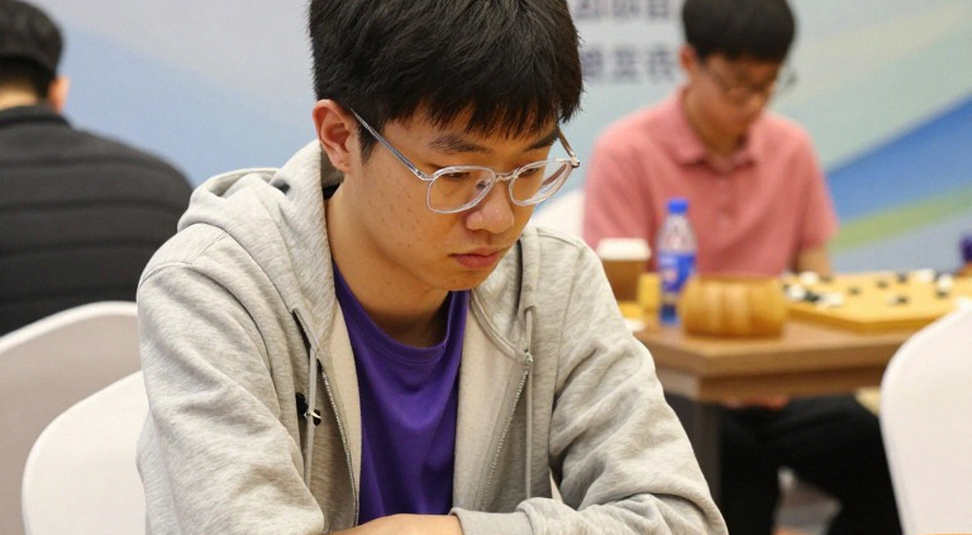 Ngọn đuốc Samarkand: Một danh xưng, một ngọn lửa và câu hỏi ai đang viết lịch sử cờ vua